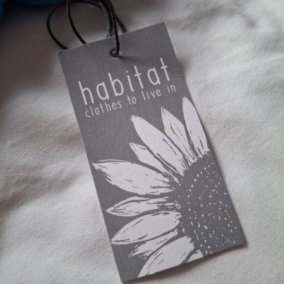 Habitat Deep Hem V Neck - Picture 5 of 6